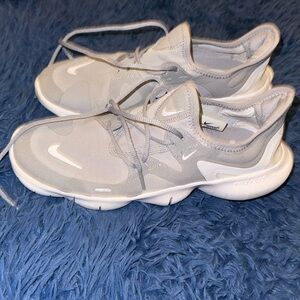 Nike Free RN 5.0 AQ1316-001 Wolf Grey Running Shoes Lace Up Women's Size 9.0